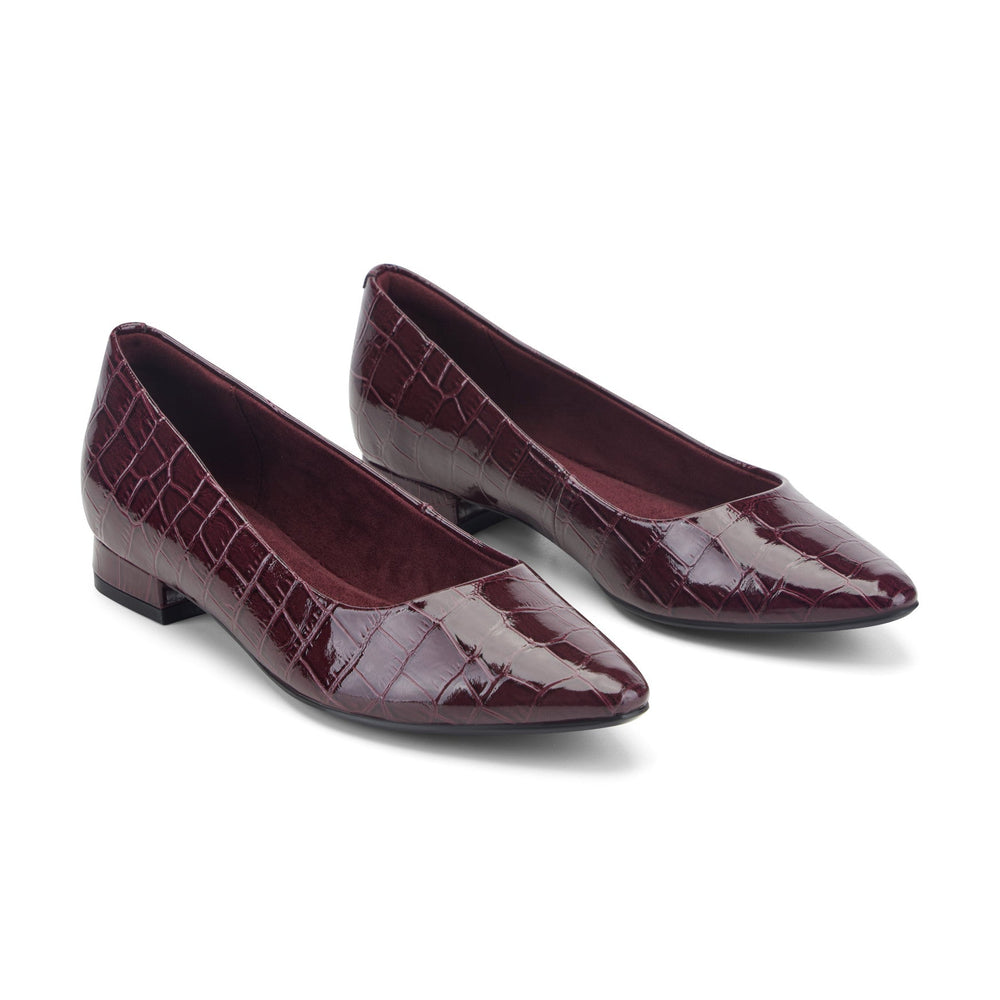 Women Rockport Tessa Total Motion Pointy Toe Dress Flats Dark Red Croco Patent